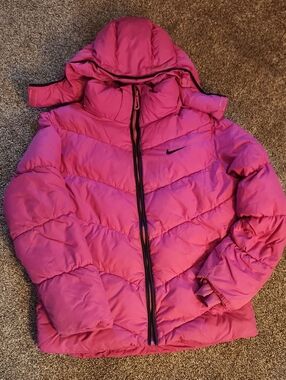 Nike Youth Winter Coat With Detachable Hood - Size Youth Large